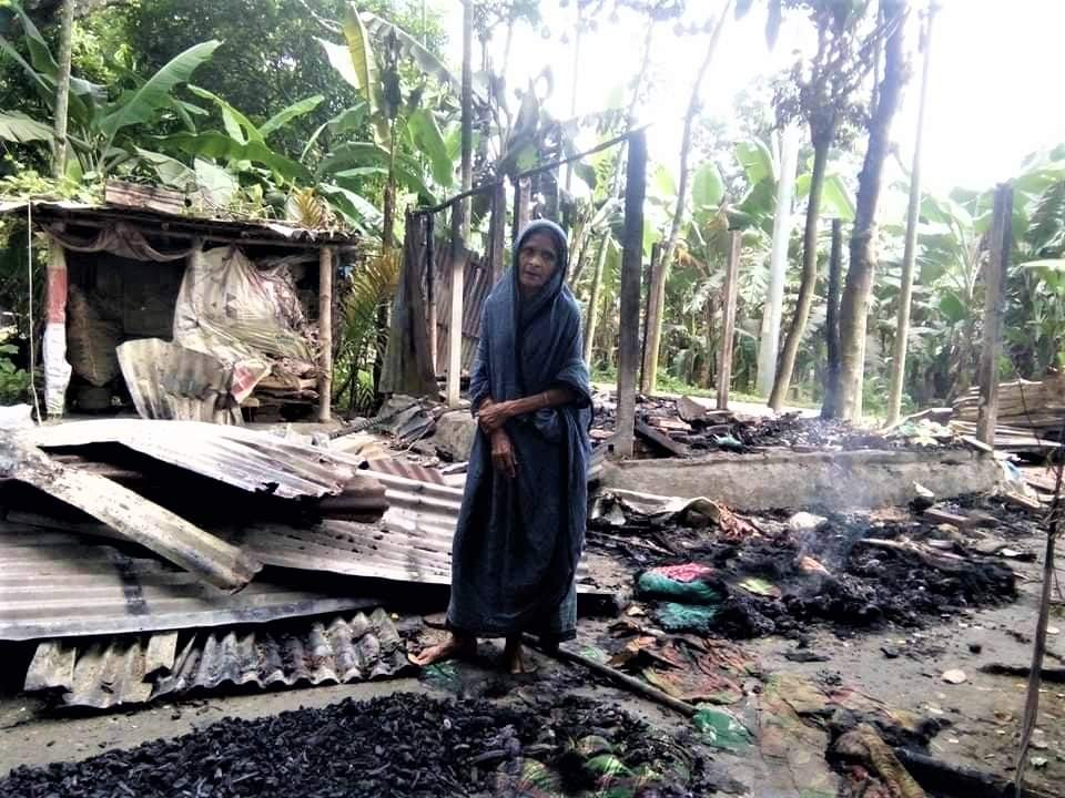 শ্বাশুড়ির বসতঘর পুড়লো জামাইয়ের দেওয়া আগুনে