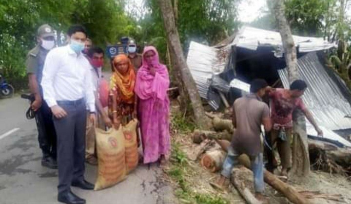 সেই  প্রতিবন্ধী জমিলা  পেলেন ইউএনও’র  সহায়তা