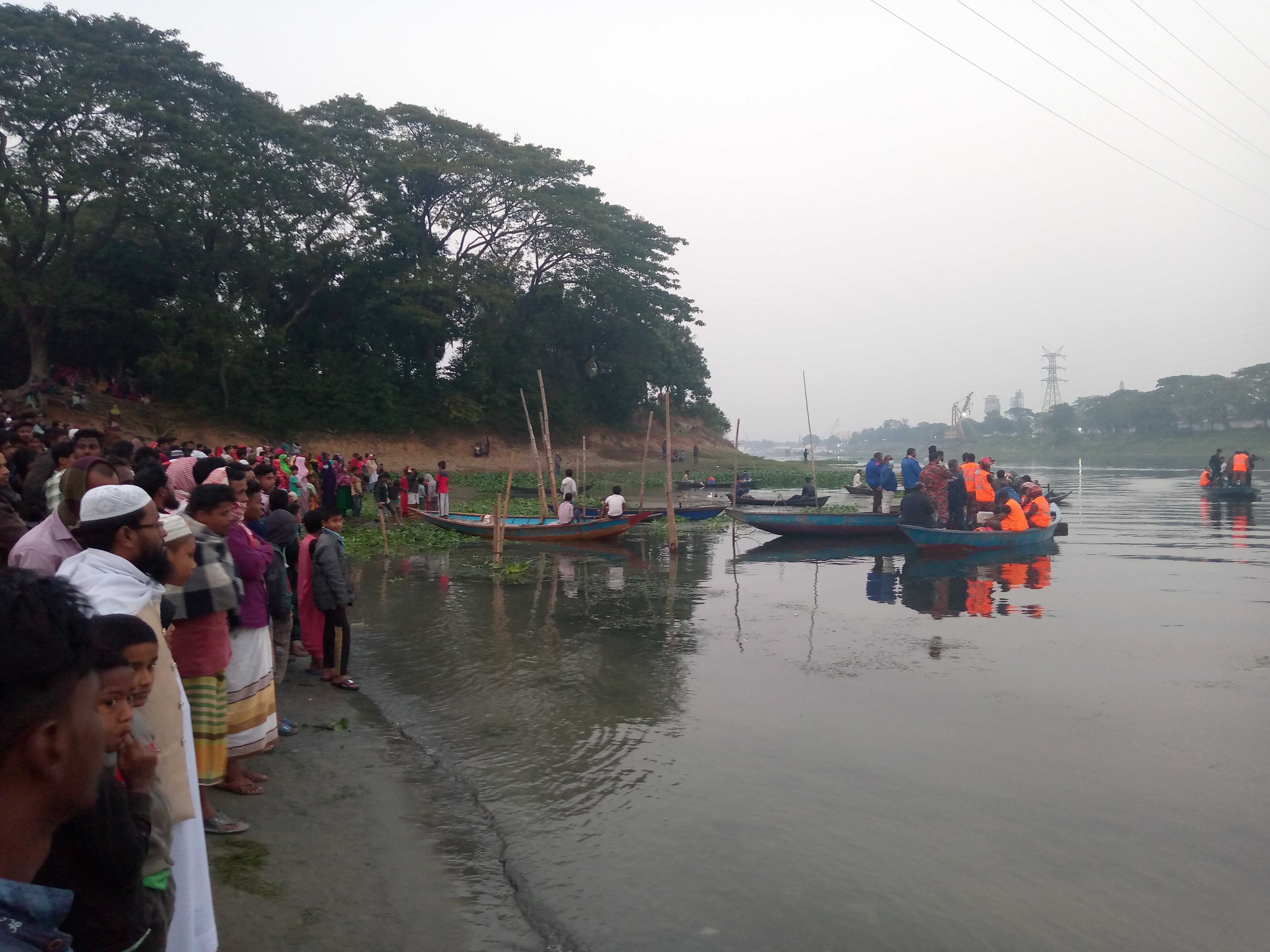 পলাশে শীতলক্ষ্যা নদীতে গোসল  করতে নেমে কিশোর নিহত