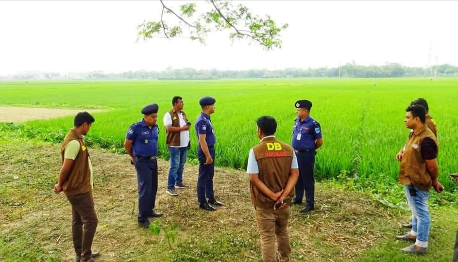 শিবপুর ধানক্ষেত থেকে অটোরিকসা চালক কিশোরের লাশ উদ্ধার