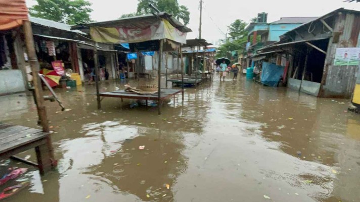 ৪৮ ঘণ্টার মধ্যে নিম্নাঞ্চলে বন্যা হতে পারে