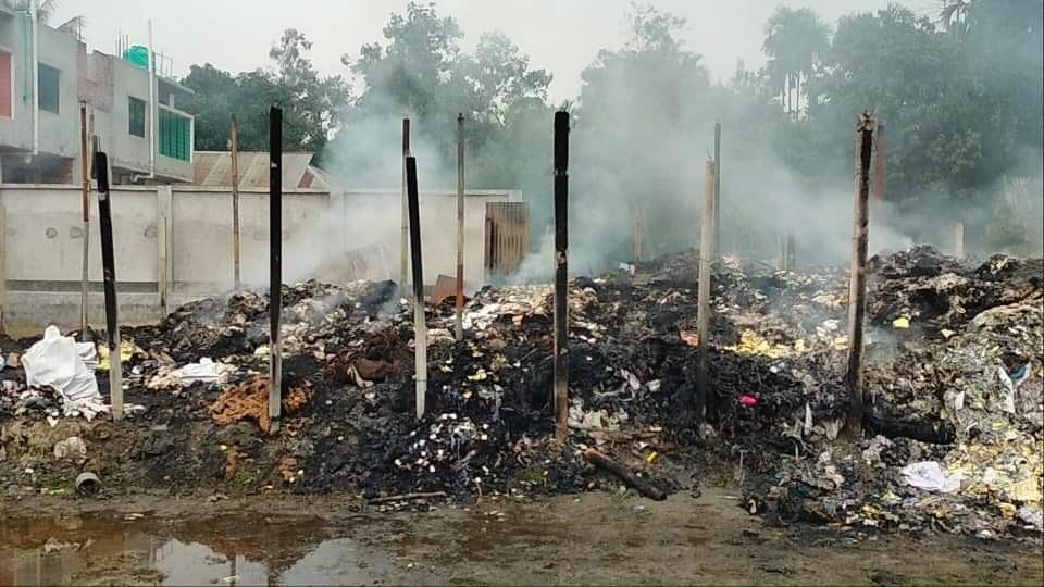 নরসিংদীতে ঝুটের গোডাউনে আগুন